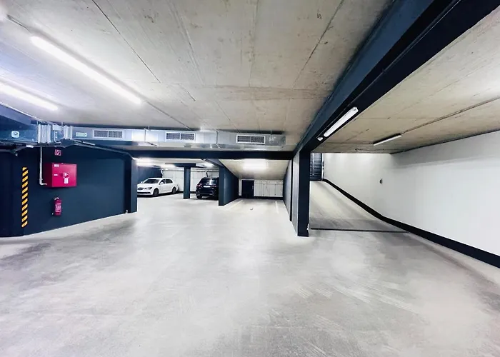 Апартаменты Twoparrots App. With Garage, Balkony, Citycenter Жилина
